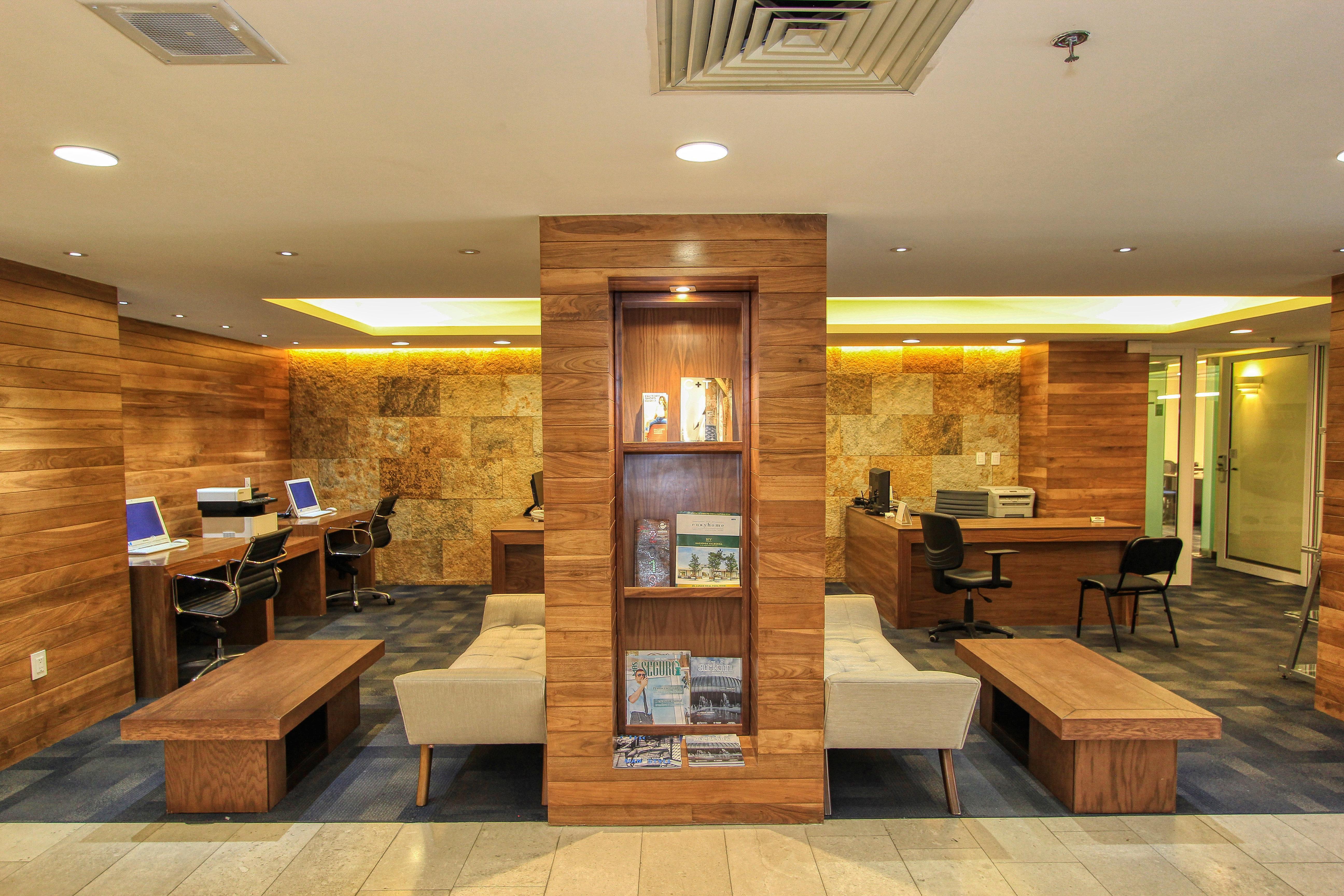 Holiday Inn Leon By Ihg Экстерьер фото