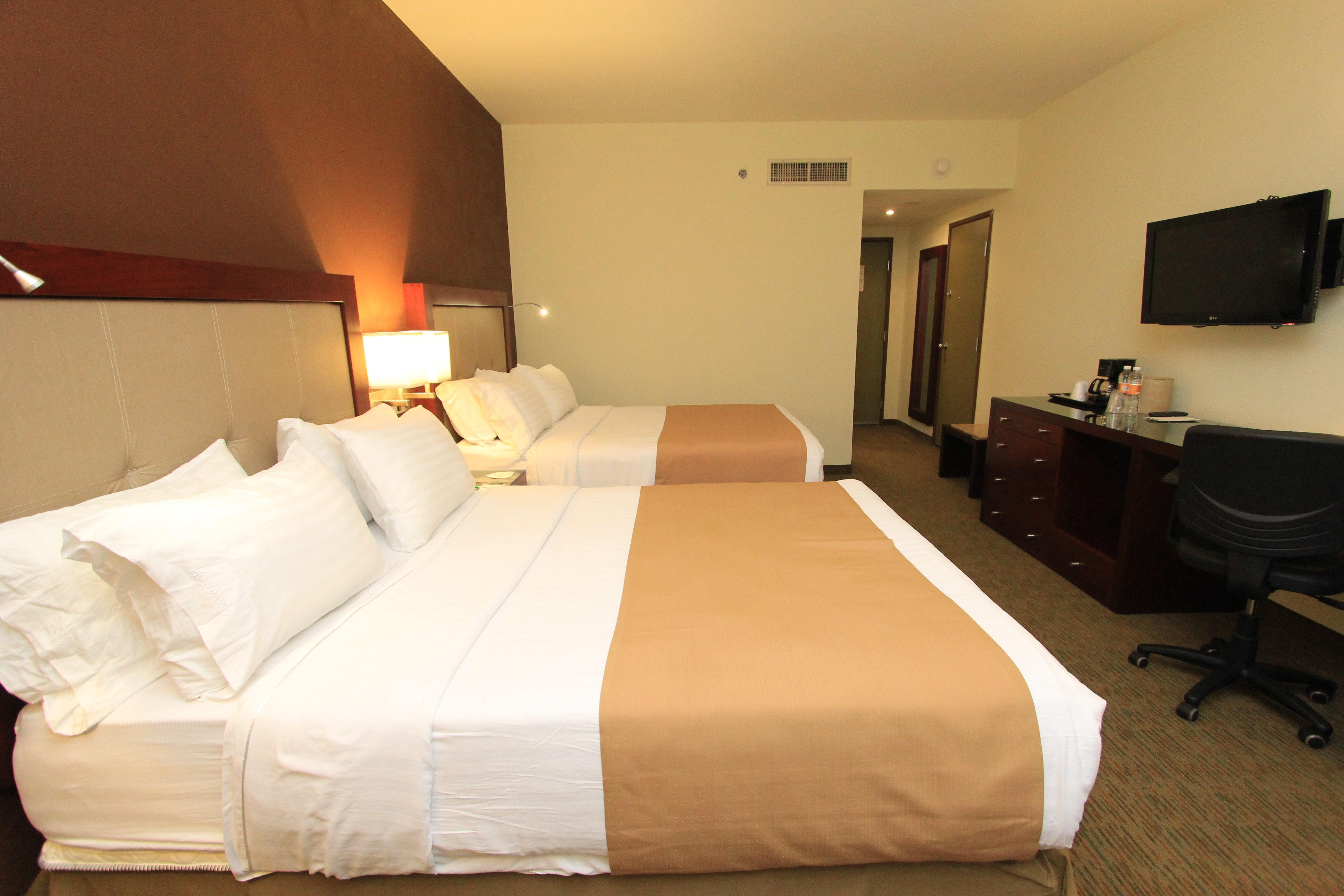 Holiday Inn Leon By Ihg Экстерьер фото